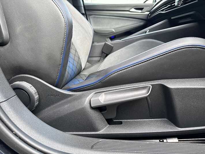Volkswagen Golf R