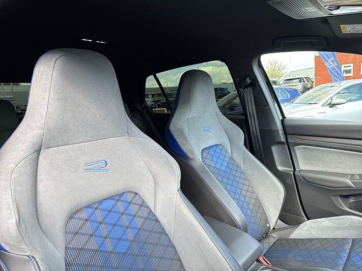 Volkswagen Golf R