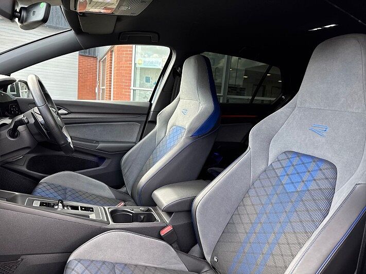 Volkswagen Golf R