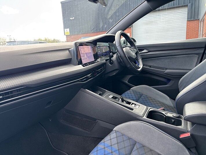 Volkswagen Golf R